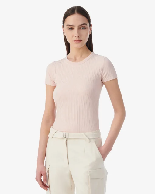 SHORT-SLEEVED T-SHIRT