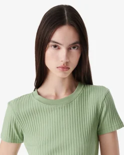 SHORT-SLEEVED T-SHIRT