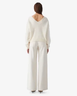 V-NECK PULLOVER